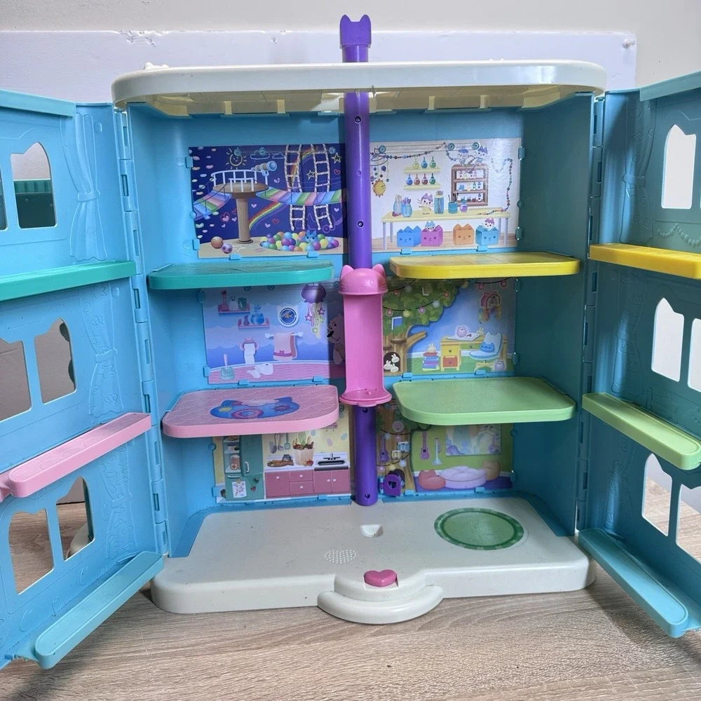 Gabby's Dollhouse Purrfect Dollhouse Cat Themed Playset Spin Master